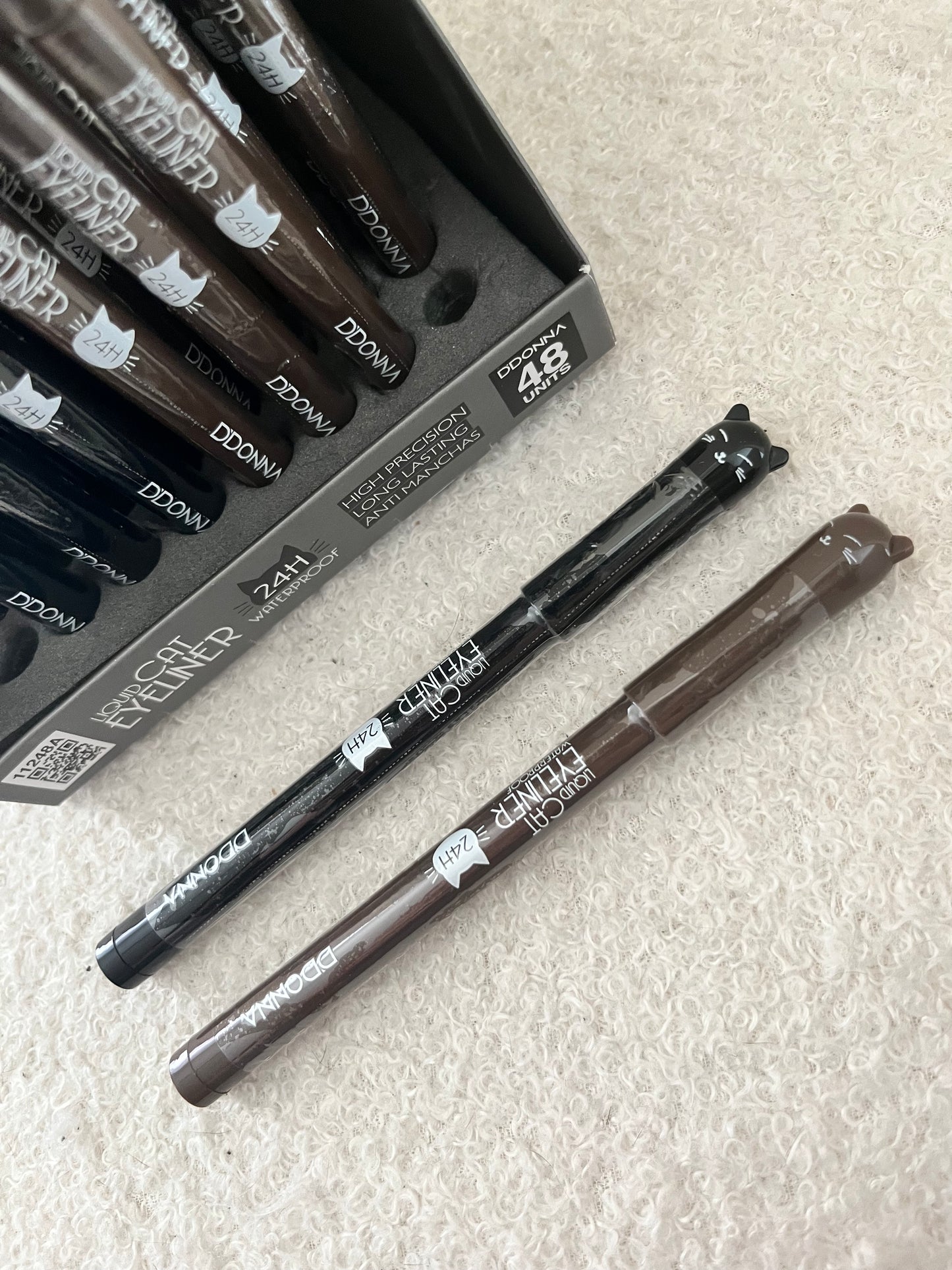 Eye-liner noir ou marron