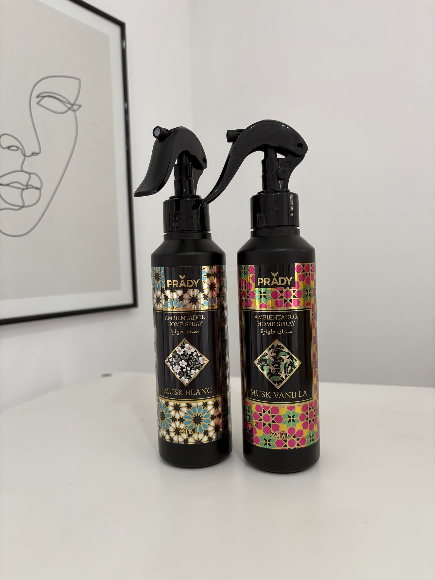 SPRAY D'AMBIANCE TISSU ET VOITURE PRADY MUSK VANILLA 220ML